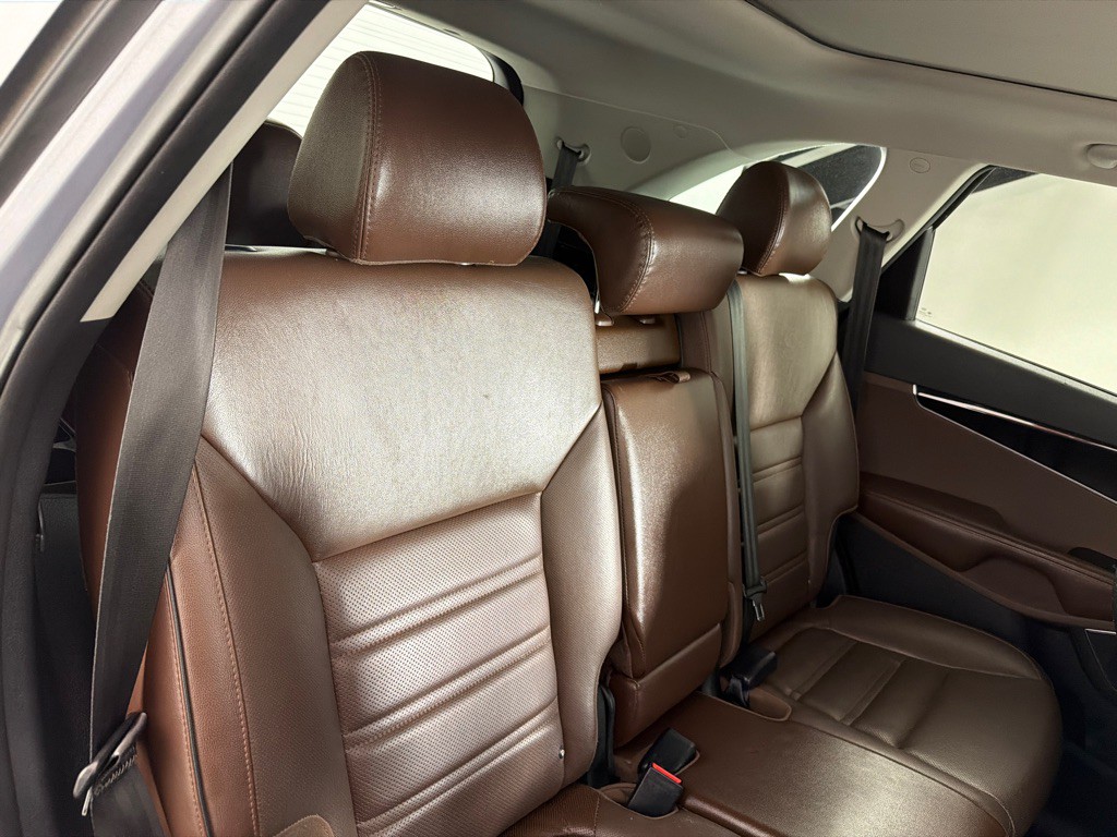 2020 Kia Sorento Image 25