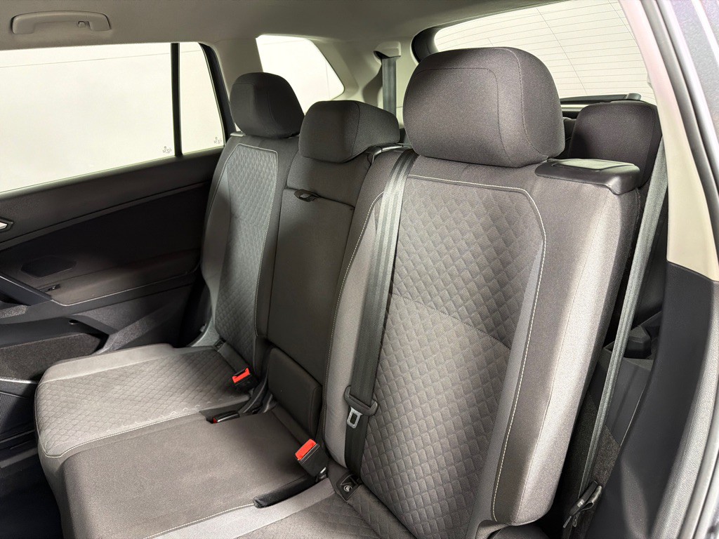 2021 Volkswagen Tiguan Image 20
