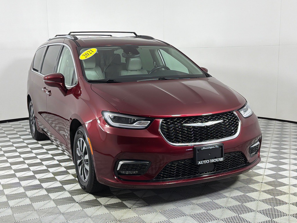 2021 Chrysler Pacifica Image 3