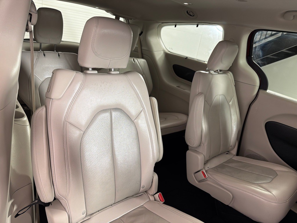 2021 Chrysler Pacifica Image 21