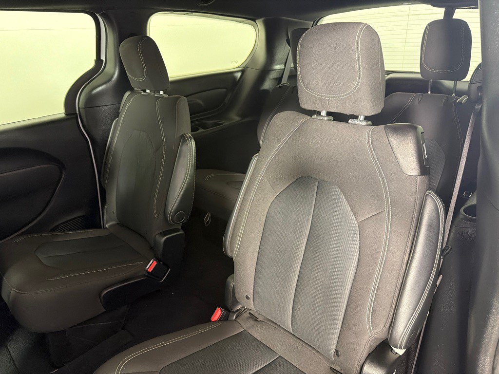 2023 Chrysler Pacifica Image 19
