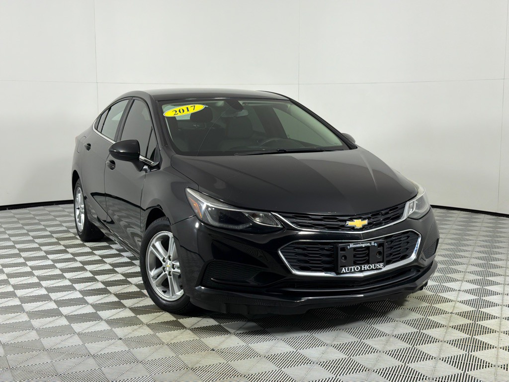 2017 Chevrolet Cruze Image 2