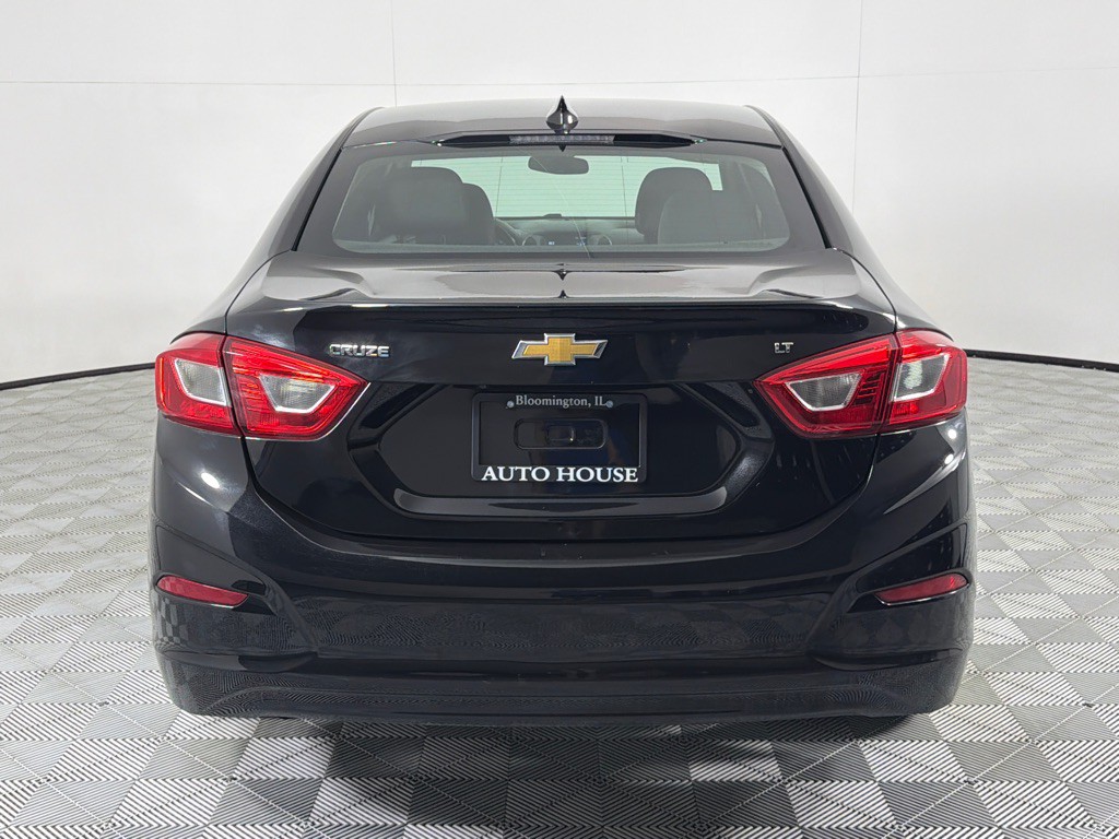 2017 Chevrolet Cruze Image 5