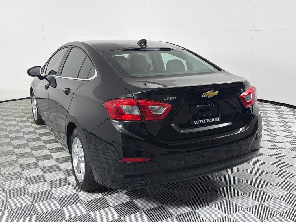 2017 Chevrolet Cruze Image 6