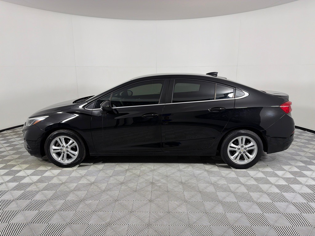 2017 Chevrolet Cruze Image 7