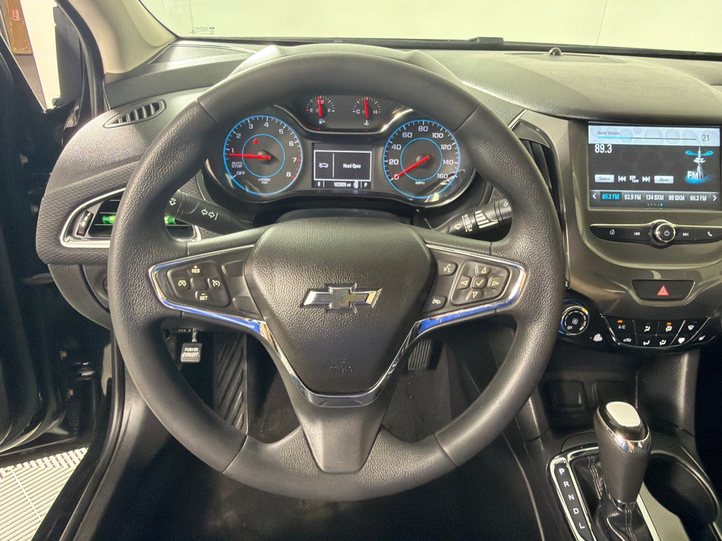 2017 Chevrolet Cruze Image 12