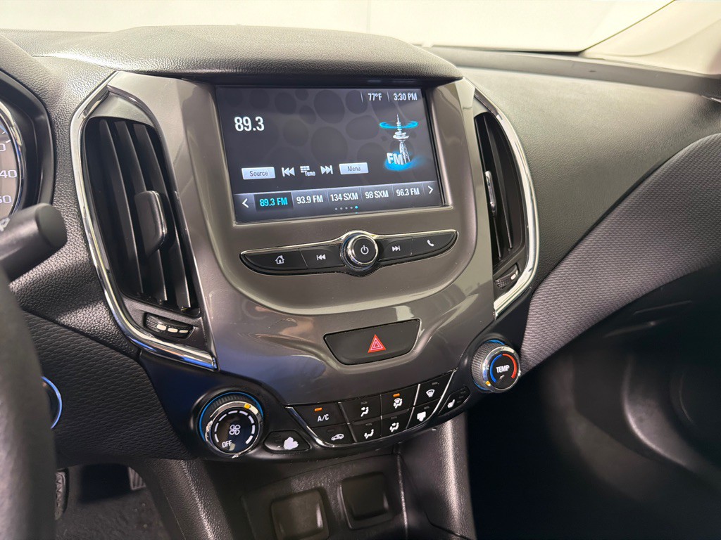 2017 Chevrolet Cruze Image 13