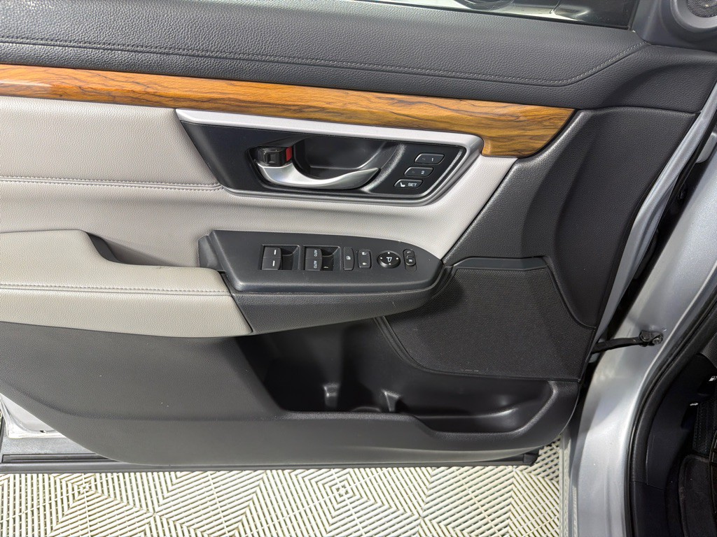 2017 Honda CR-V Image 11