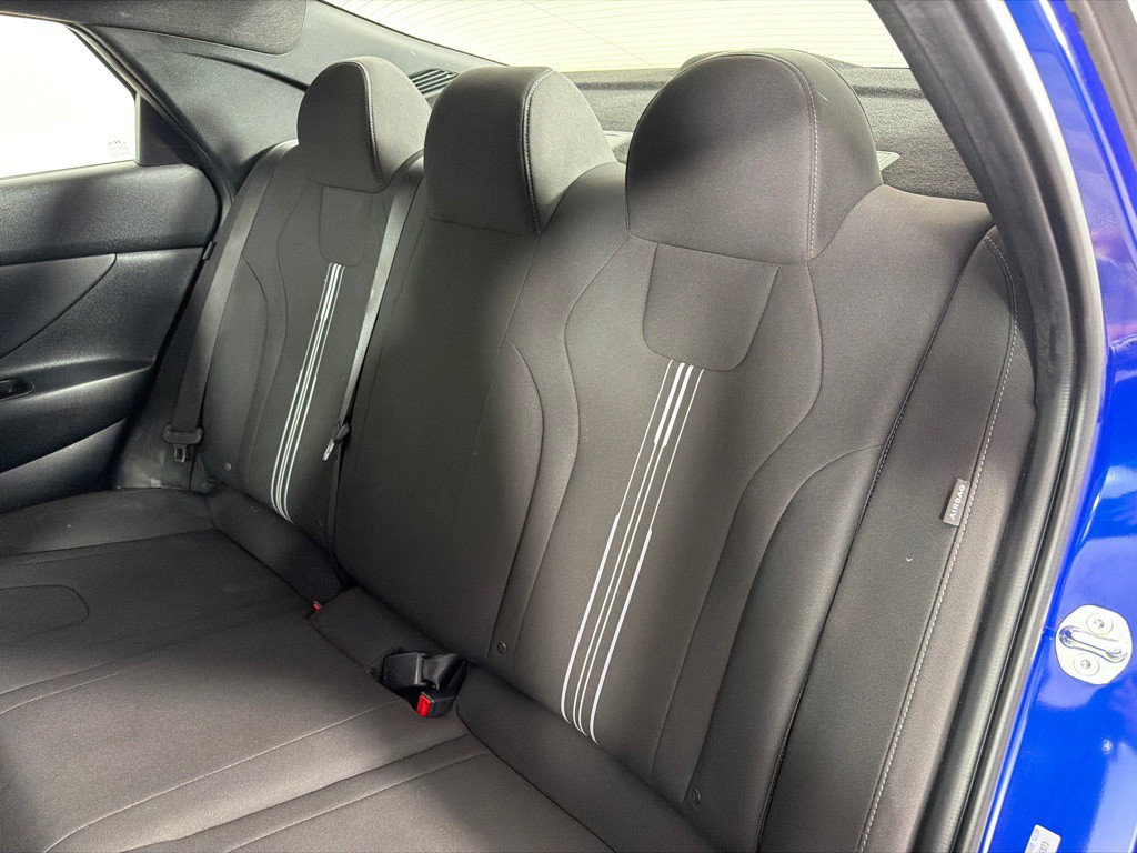 2025 Hyundai Elantra Image 20
