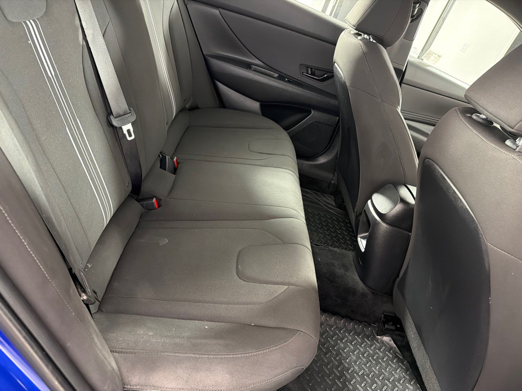 2025 Hyundai Elantra Image 21