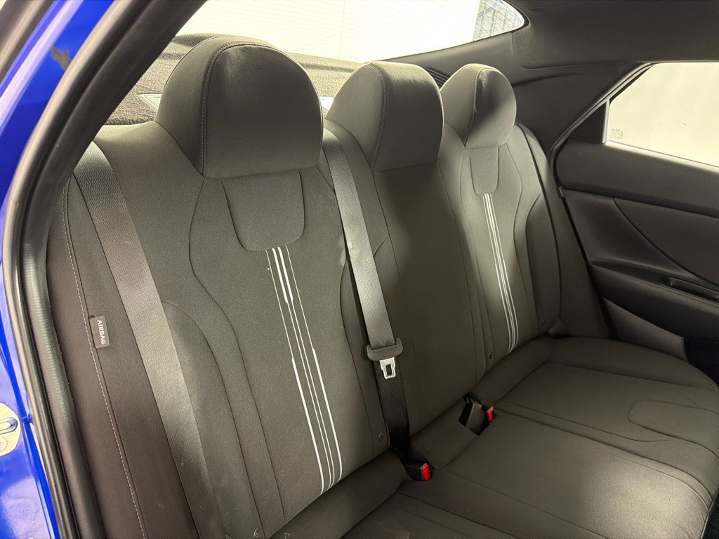 2025 Hyundai Elantra Image 22