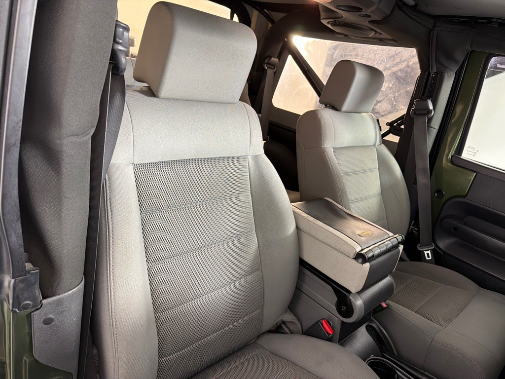 2009 Jeep Wrangler Image 21