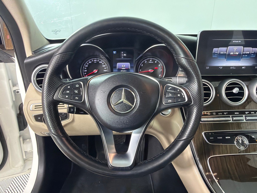 2016 Mercedes-Benz C-Class Image 13