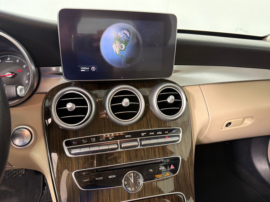 2016 Mercedes-Benz C-Class Image 15
