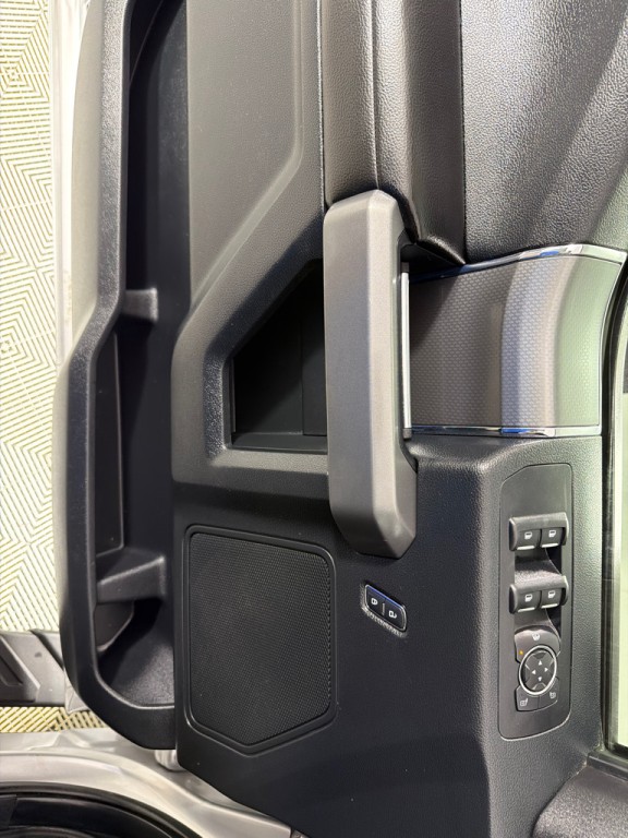 2015 Ford F-150 Image 10