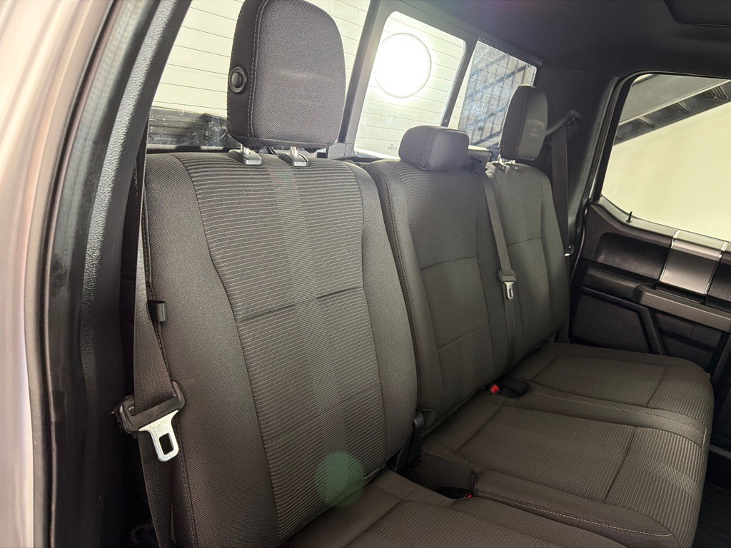 2015 Ford F-150 Image 21