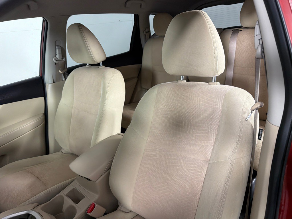 2016 Nissan Rogue Image 12