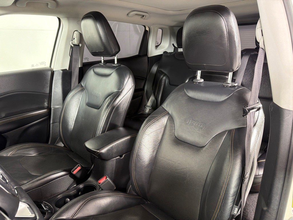 2017 Jeep Compass Image 12