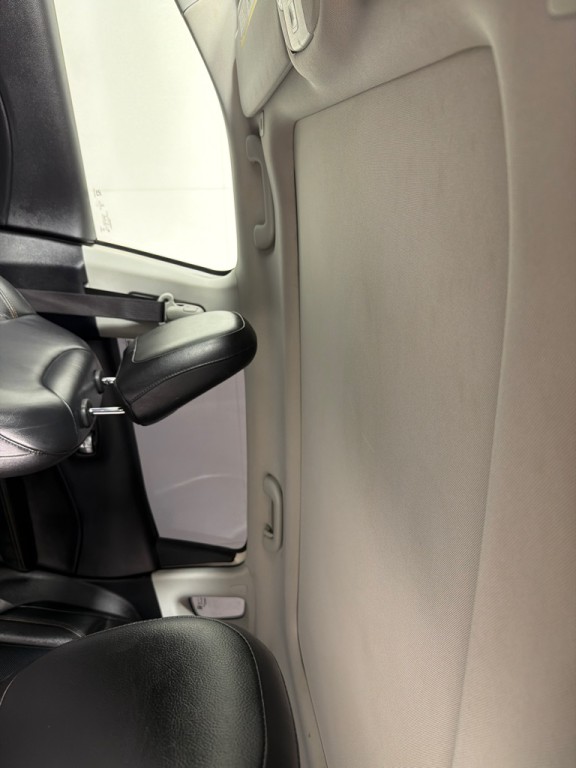 2017 Jeep Compass Image 13