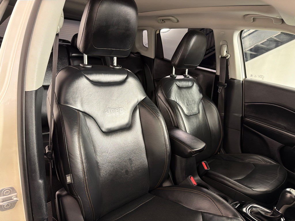 2017 Jeep Compass Image 26