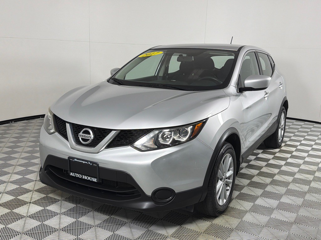 2017 Nissan Rogue Image 9
