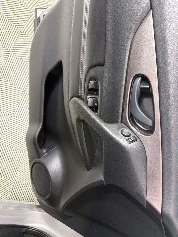 2017 Nissan Rogue Image 10