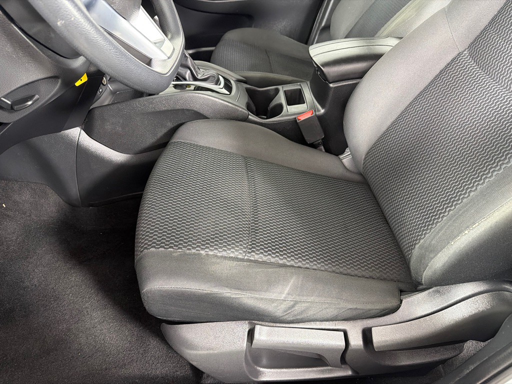 2017 Nissan Rogue Image 11