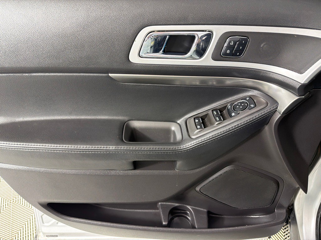 2015 Ford Explorer Image 10