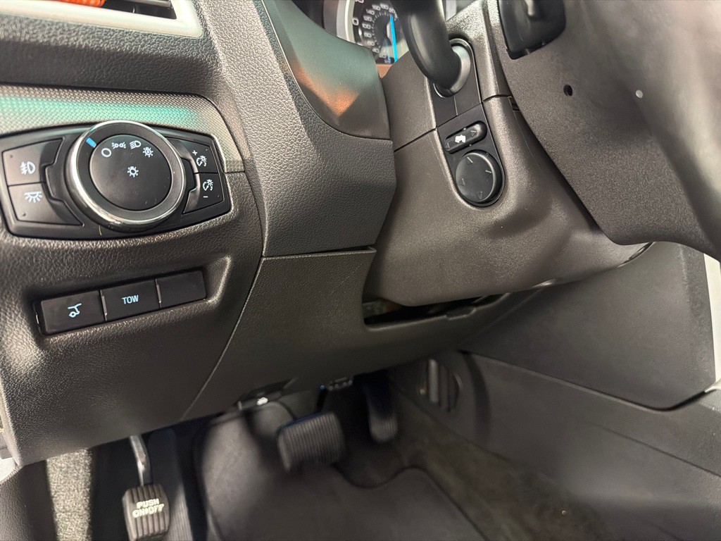 2015 Ford Explorer Image 13