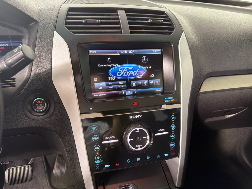 2015 Ford Explorer Image 15