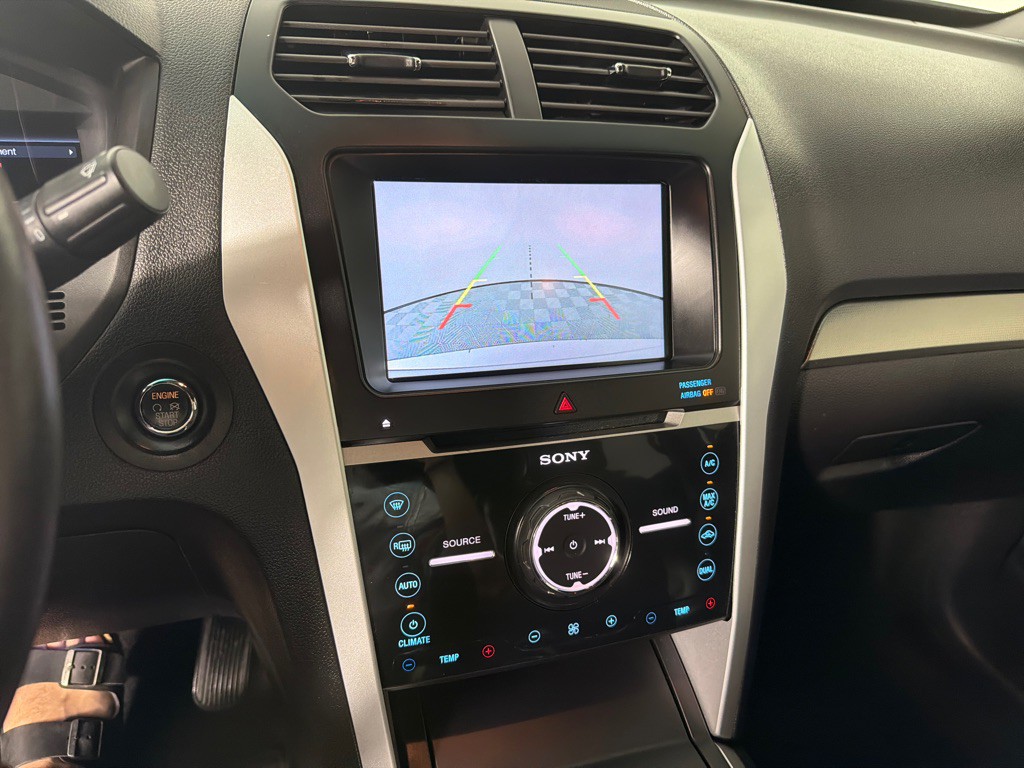 2015 Ford Explorer Image 16