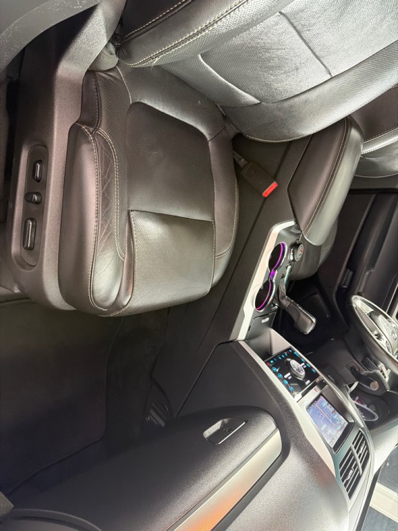 2015 Ford Explorer Image 25