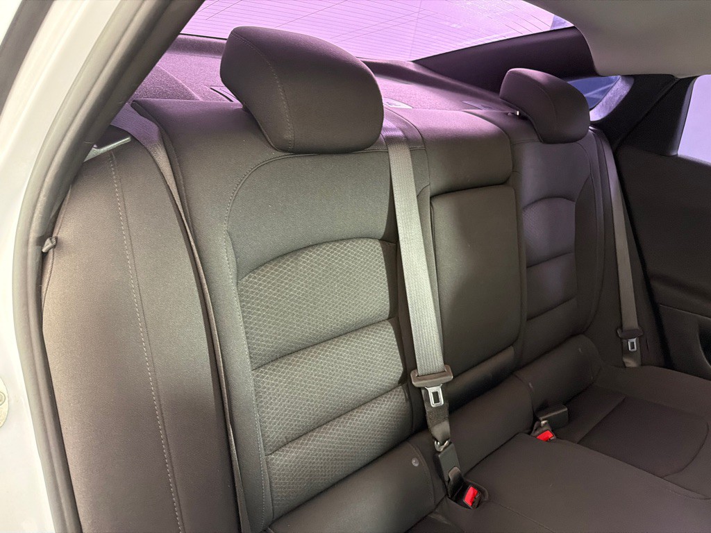 2022 Chevrolet Malibu Image 21