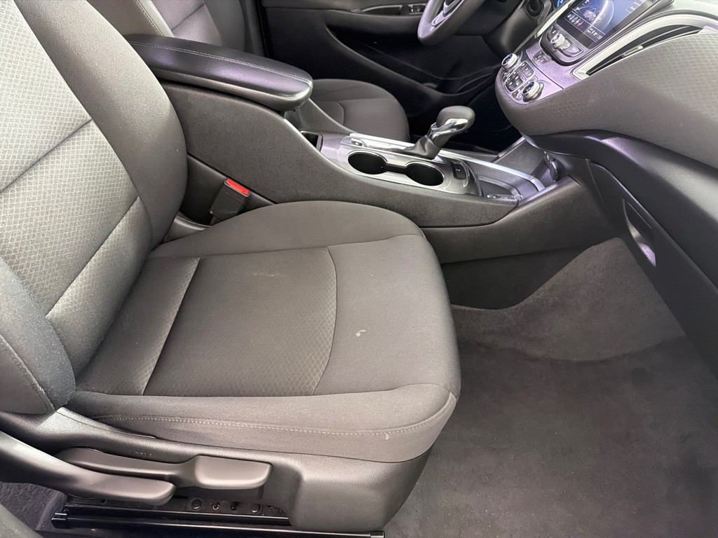 2022 Chevrolet Malibu Image 22