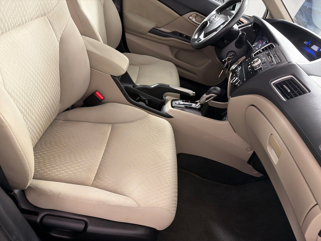 2015 Honda Civic Image 21