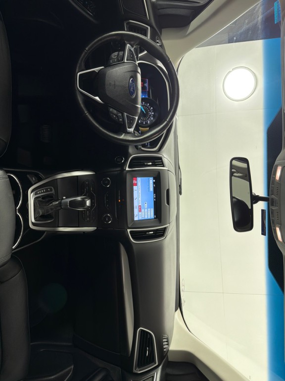 2016 Ford Edge Image 24