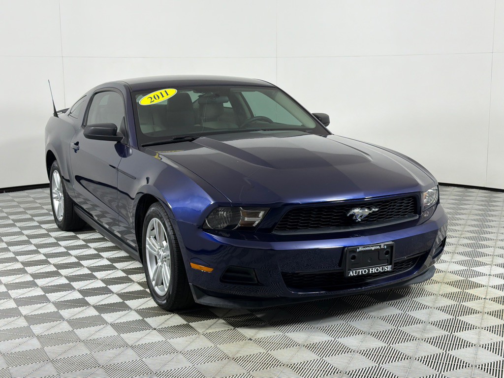 2011 Ford Mustang Image 3