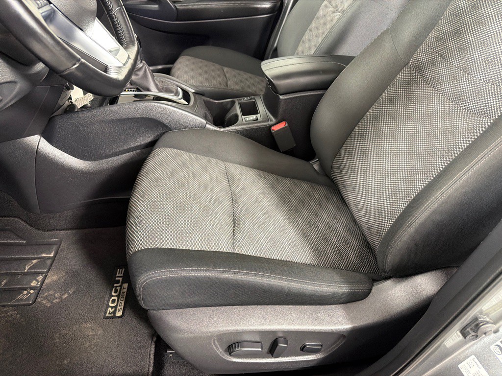 2022 Nissan Rogue Image 12