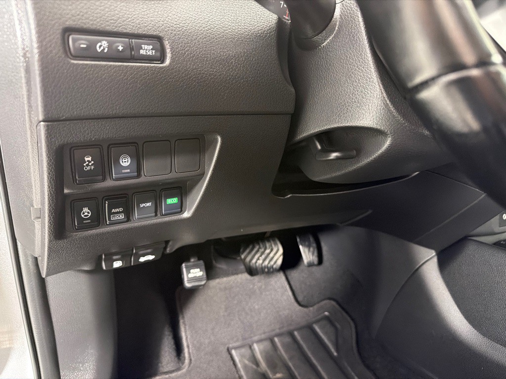2022 Nissan Rogue Image 14