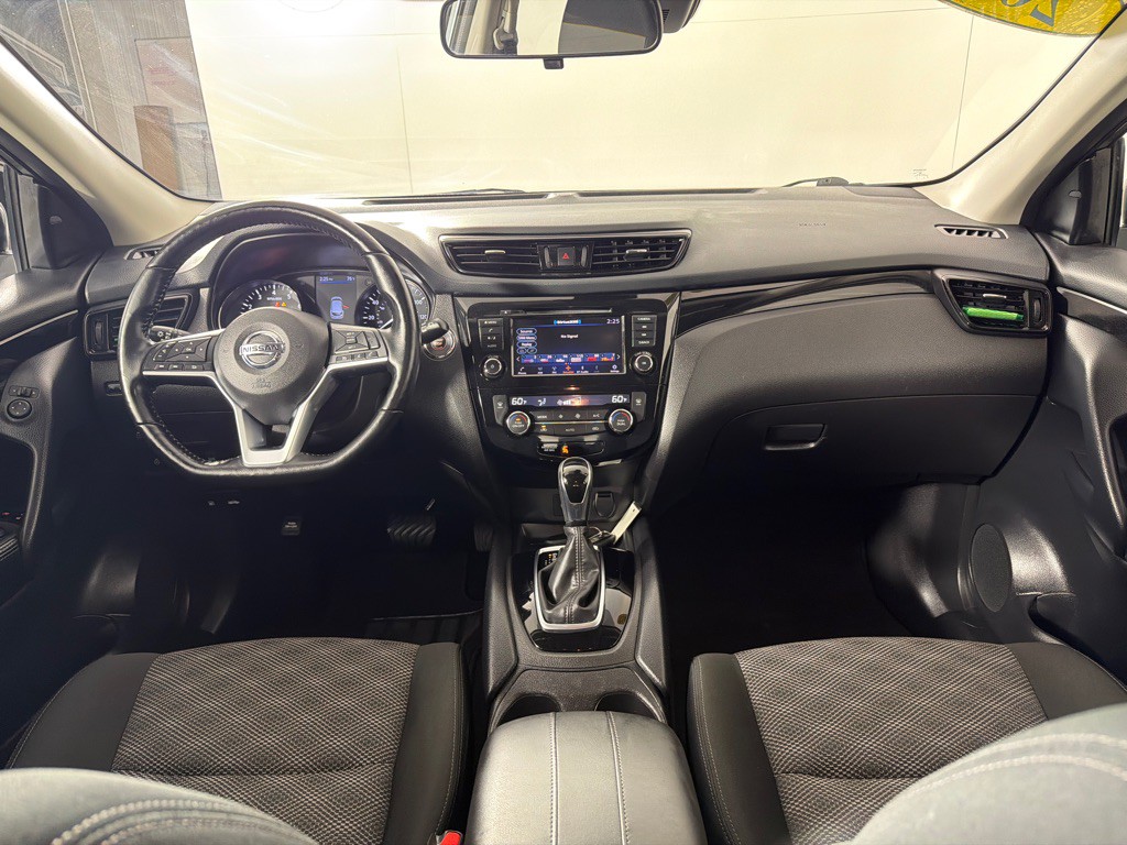 2022 Nissan Rogue Image 27