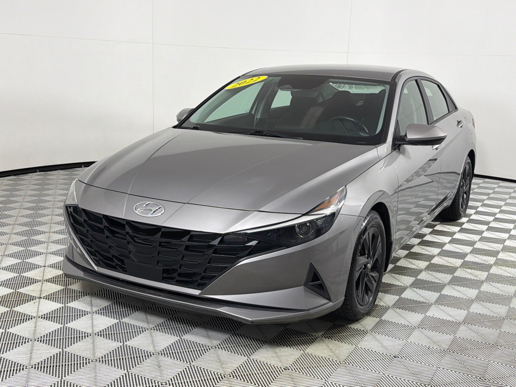 2022 Hyundai Elantra Image 10