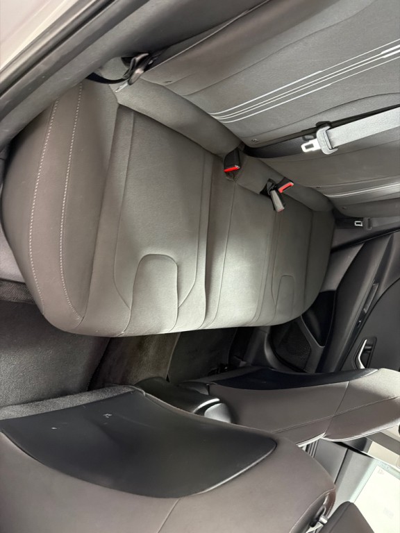 2022 Hyundai Elantra Image 19