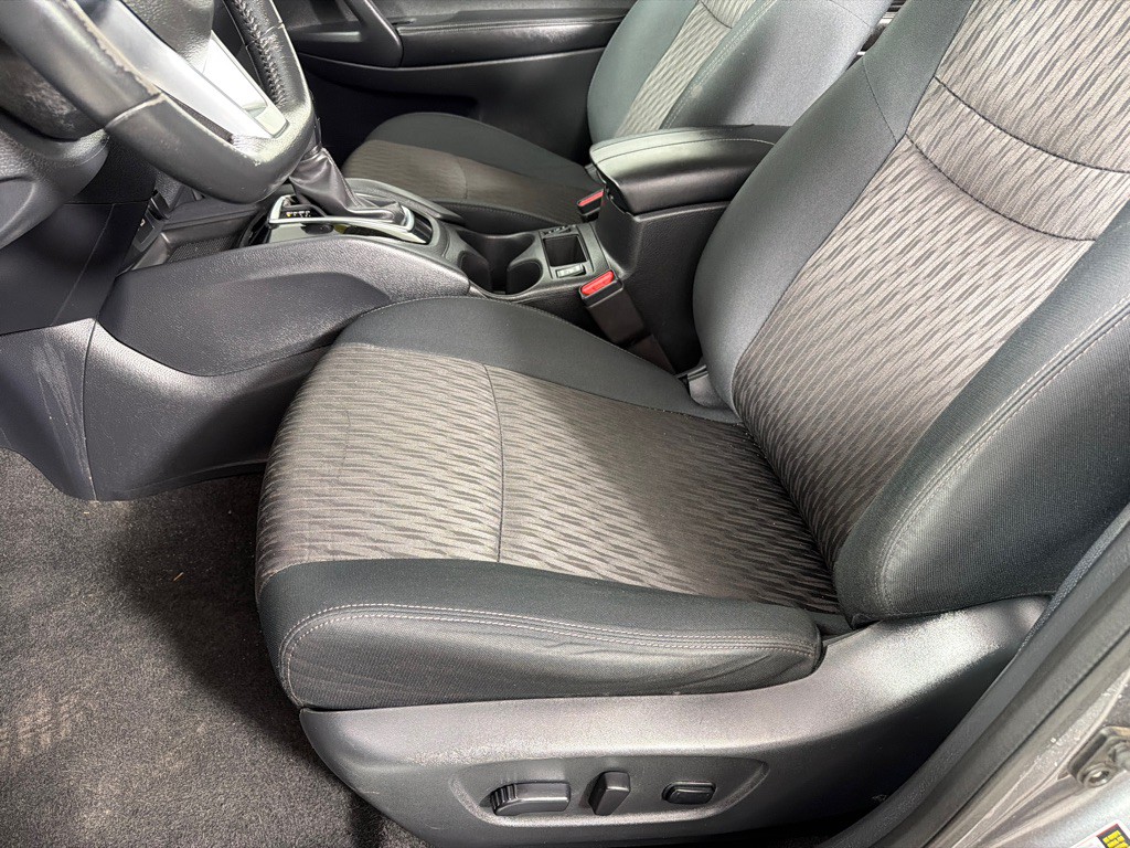 2018 Nissan Rogue Image 11
