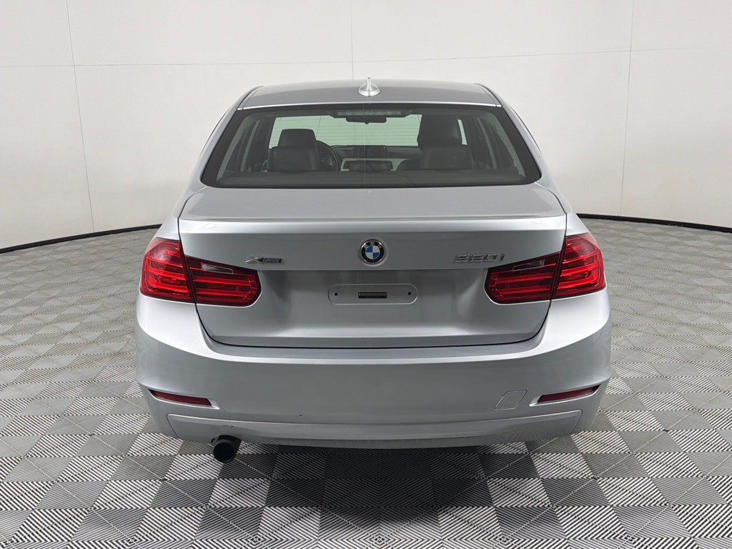 2015 BMW 3 Series Image 6