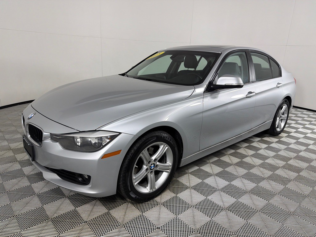2015 BMW 3 Series Image 9