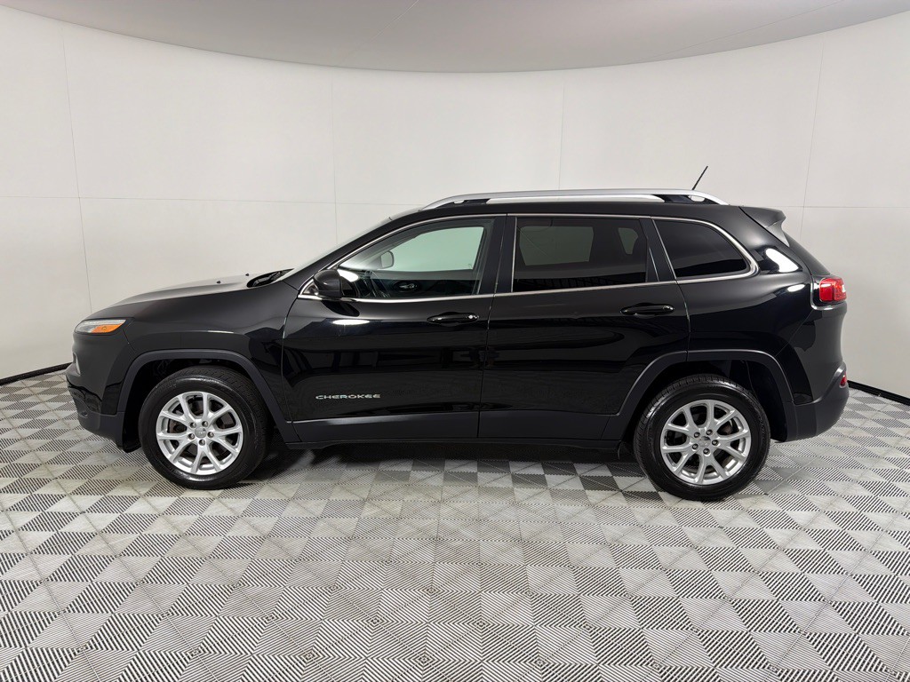 2017 Jeep Cherokee Image 7