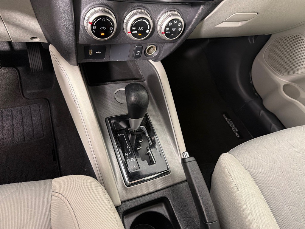 2021 Mitsubishi Outlander Image 18