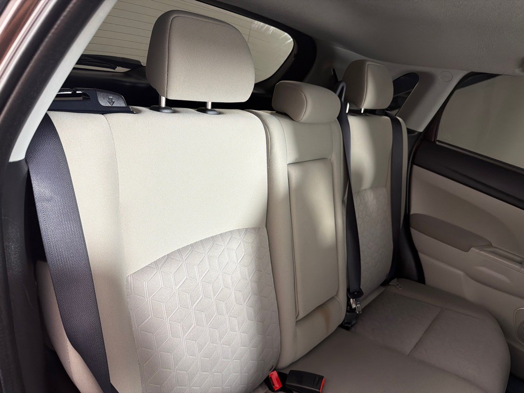2021 Mitsubishi Outlander Image 23