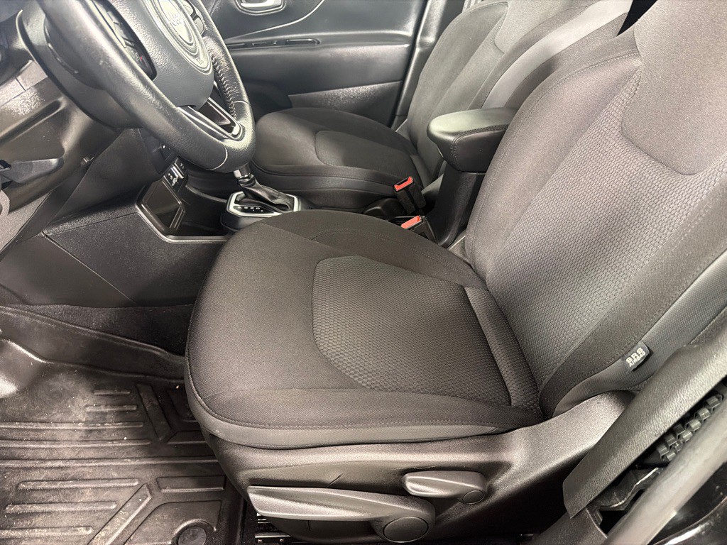 2020 Jeep Renegade Image 12