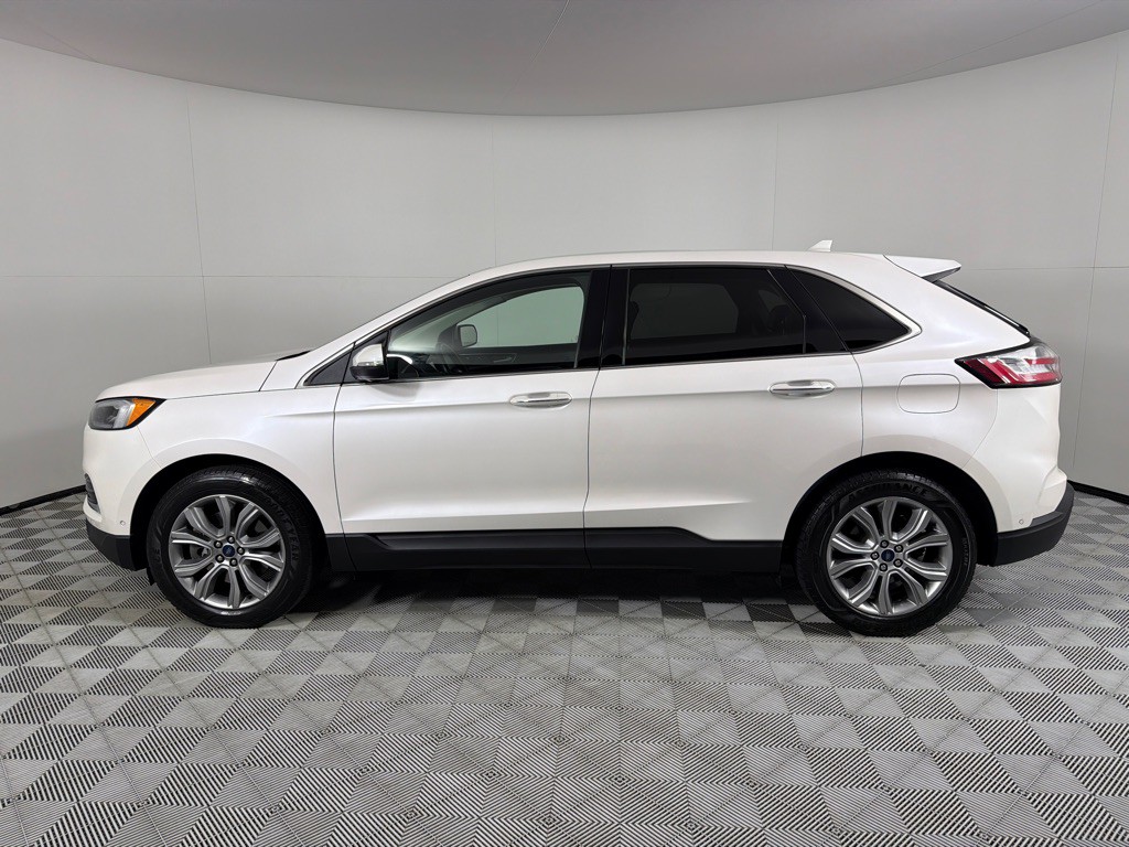 2019 Ford Edge Image 8